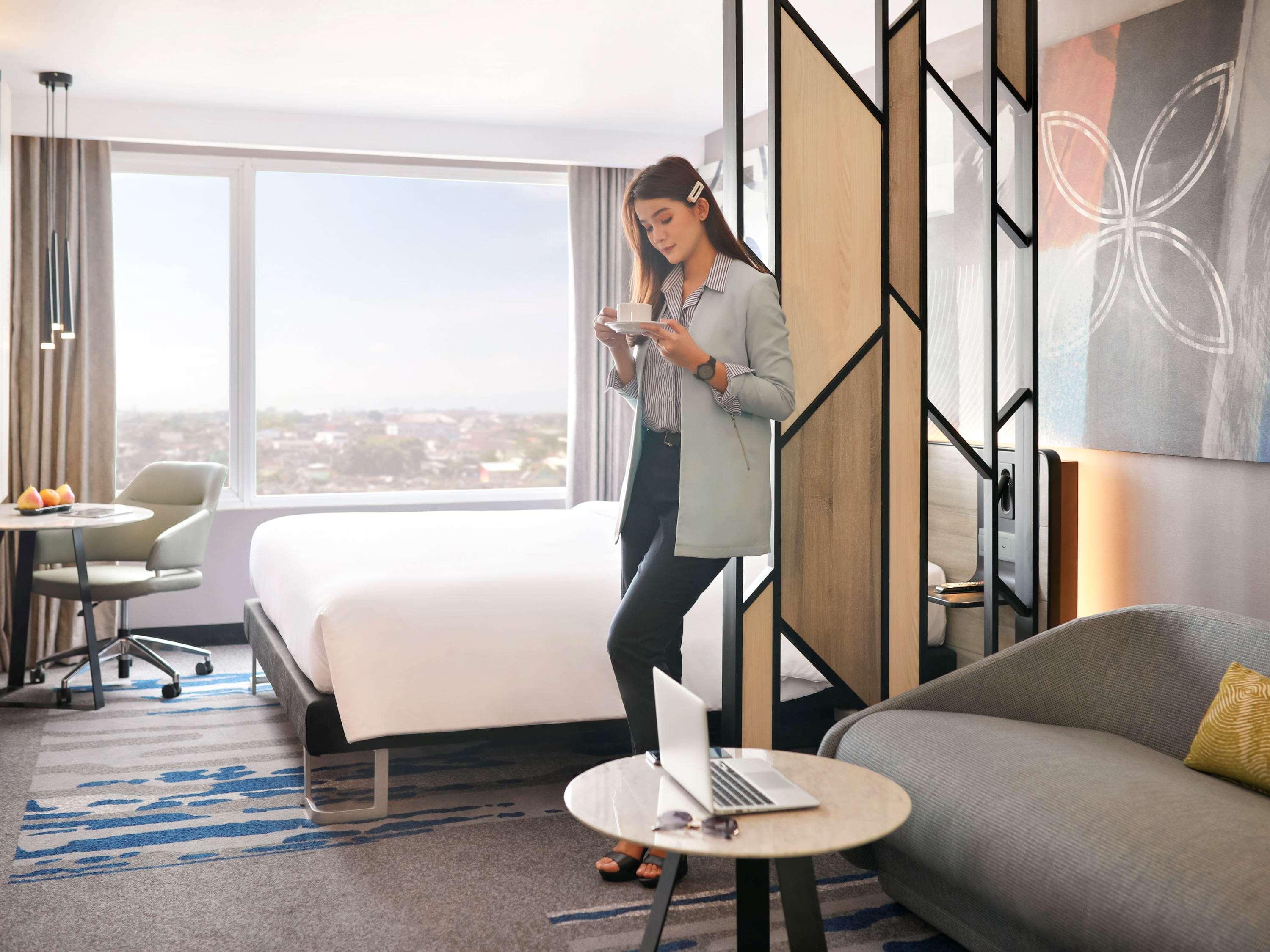 Novotel Suites Yogyakarta Malioboro Exterior photo