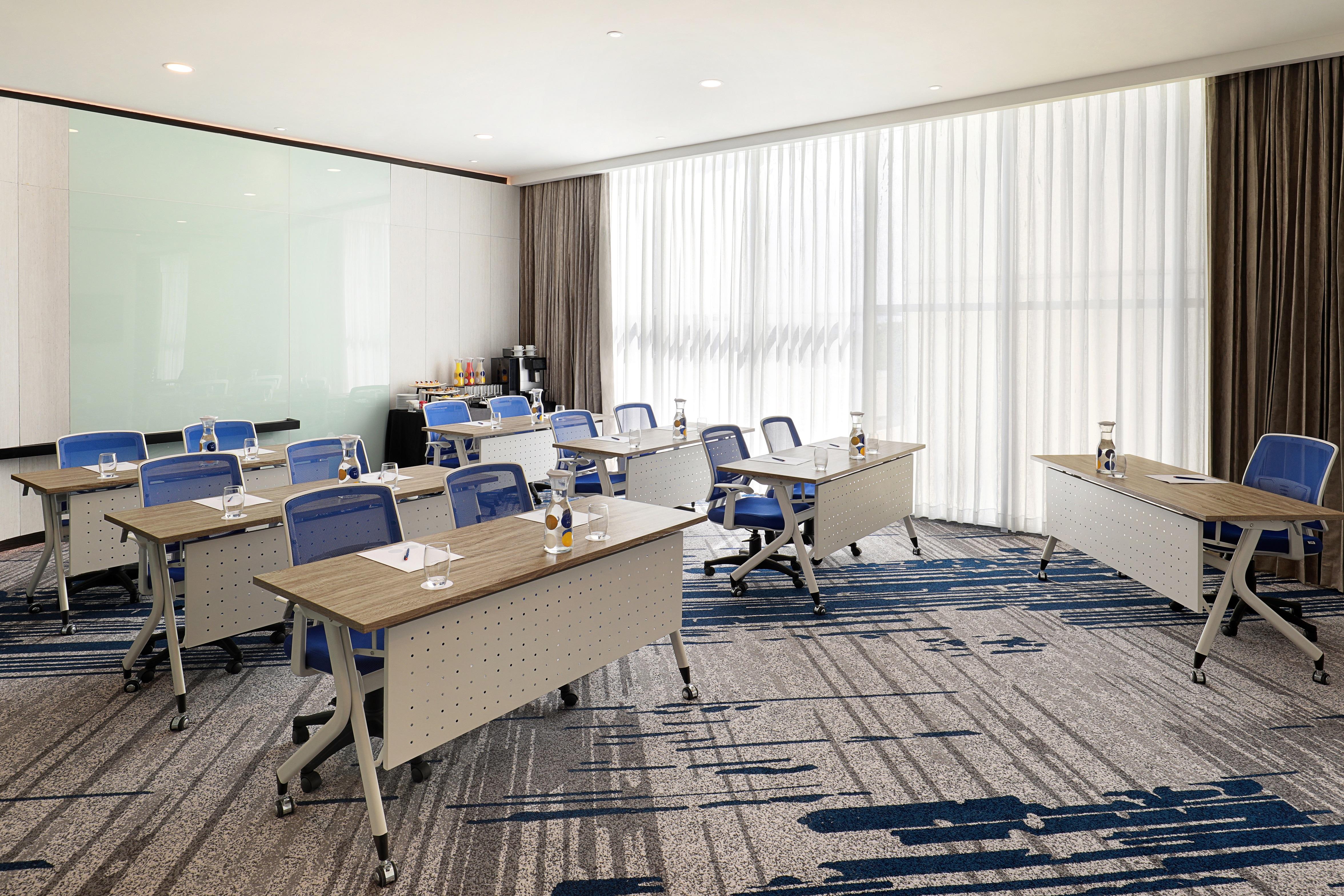 Novotel Suites Yogyakarta Malioboro Exterior photo