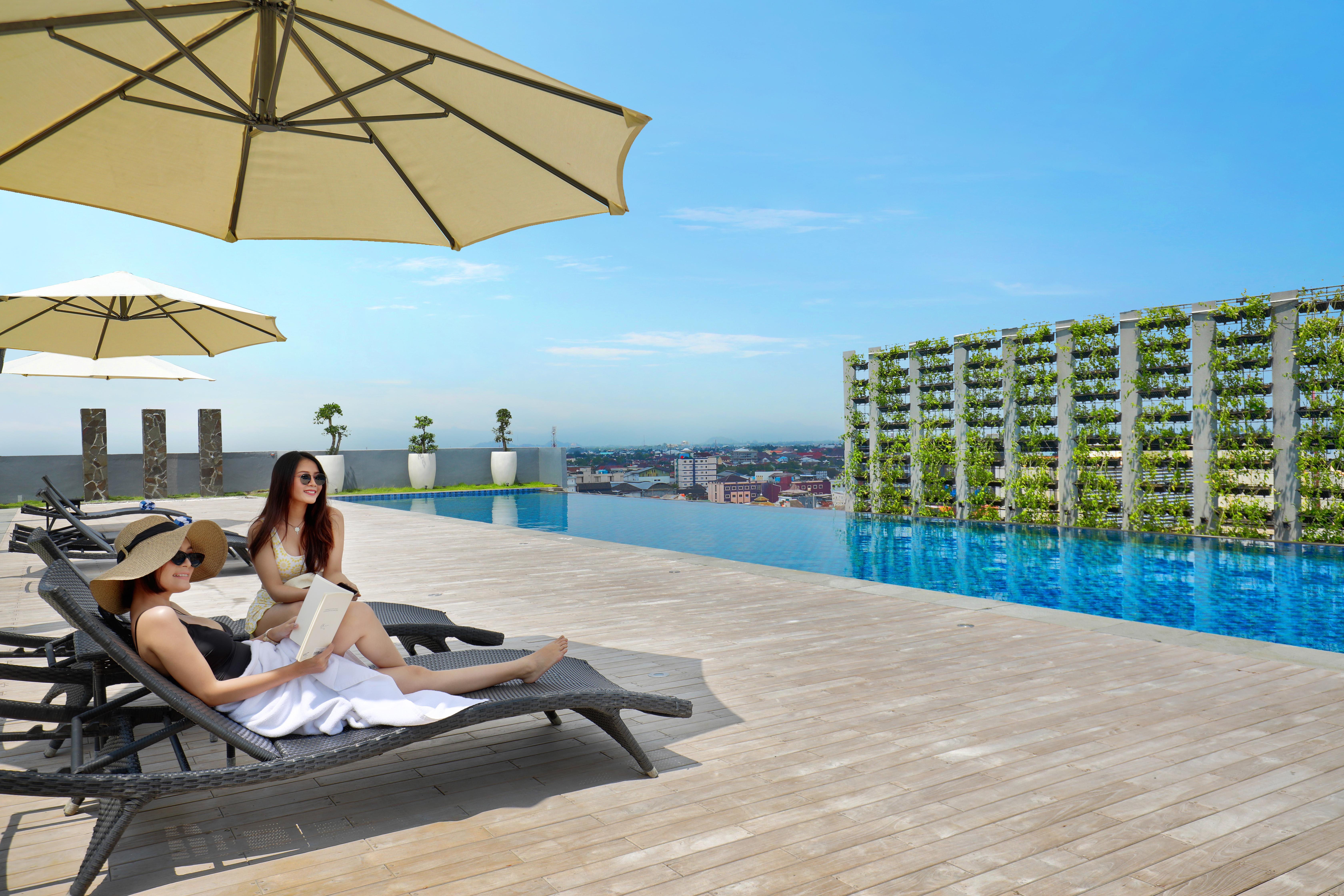 Novotel Suites Yogyakarta Malioboro Exterior photo