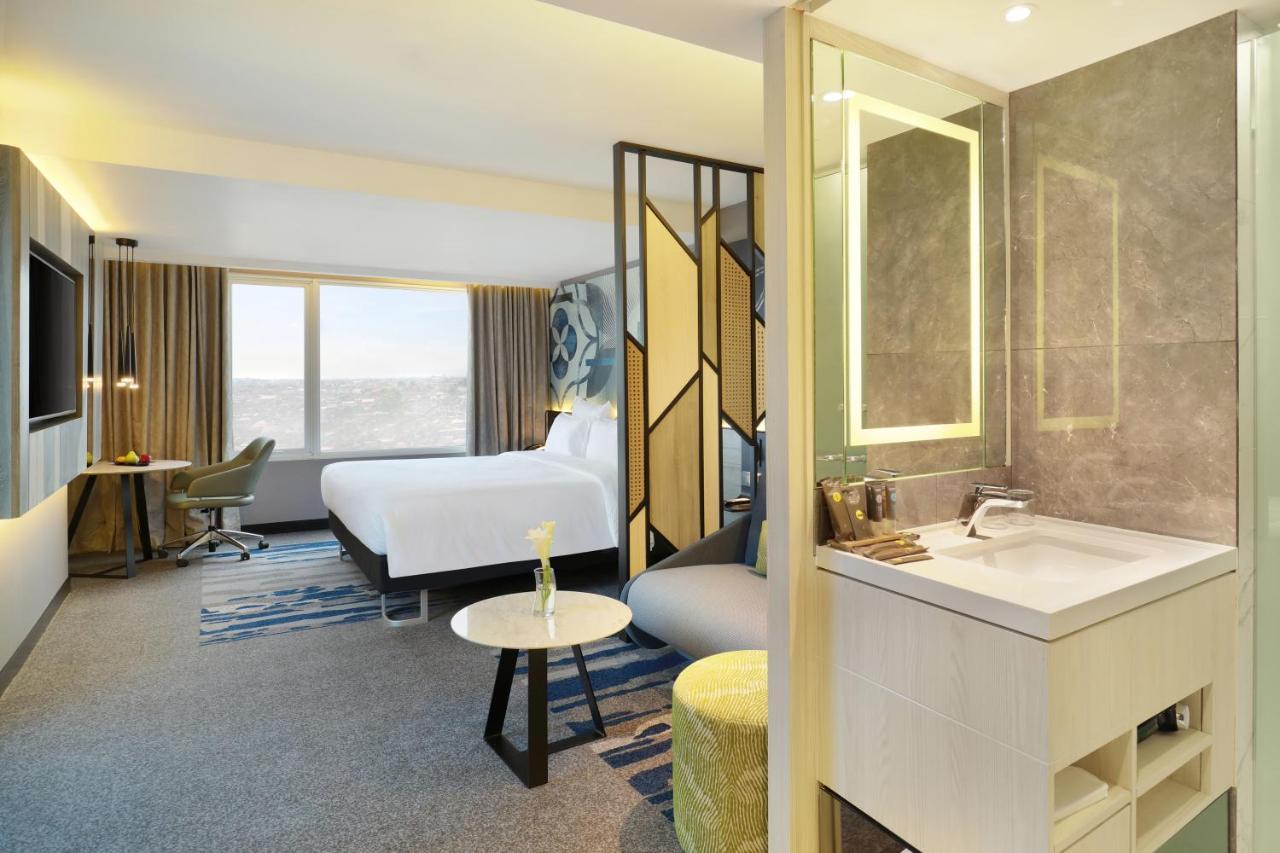 Novotel Suites Yogyakarta Malioboro Exterior photo
