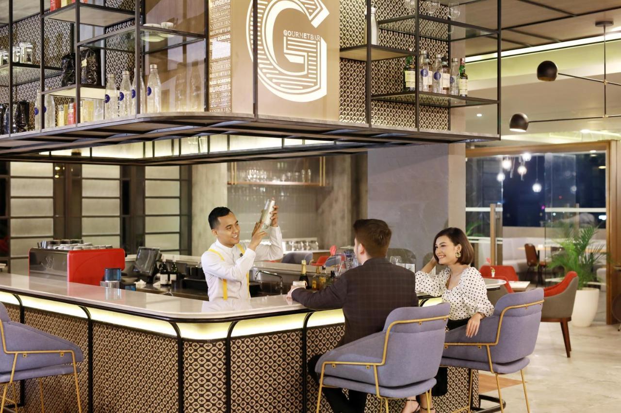 Novotel Suites Yogyakarta Malioboro Exterior photo
