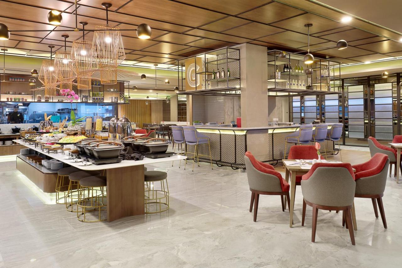 Novotel Suites Yogyakarta Malioboro Exterior photo